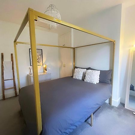 Queen Bedroom In Maida Vale Londra Dış mekan fotoğraf