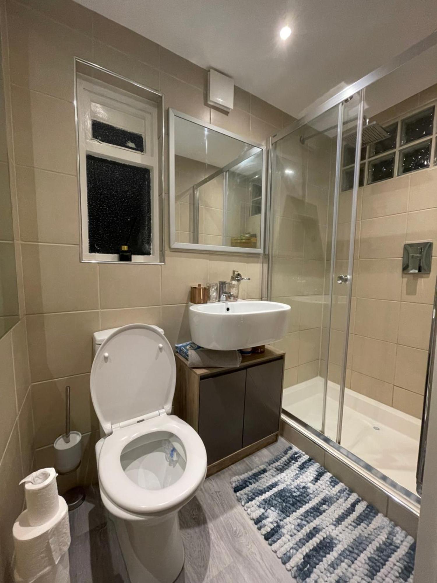 Queen Bedroom In Maida Vale Londra Dış mekan fotoğraf