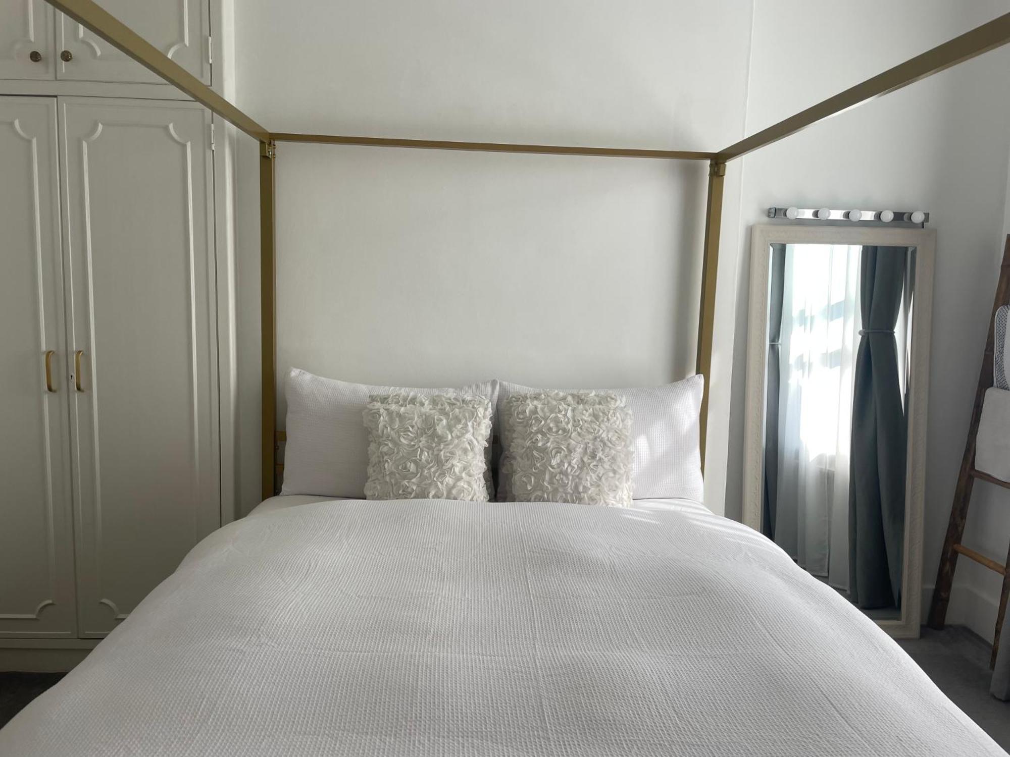 Queen Bedroom In Maida Vale Londra Dış mekan fotoğraf